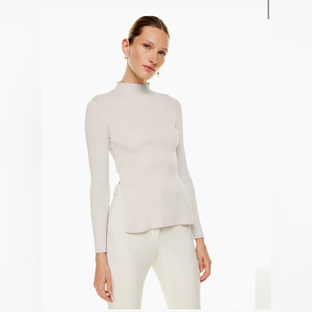 Aritzia; Babaton Women Sculpt knit-tie back, size small